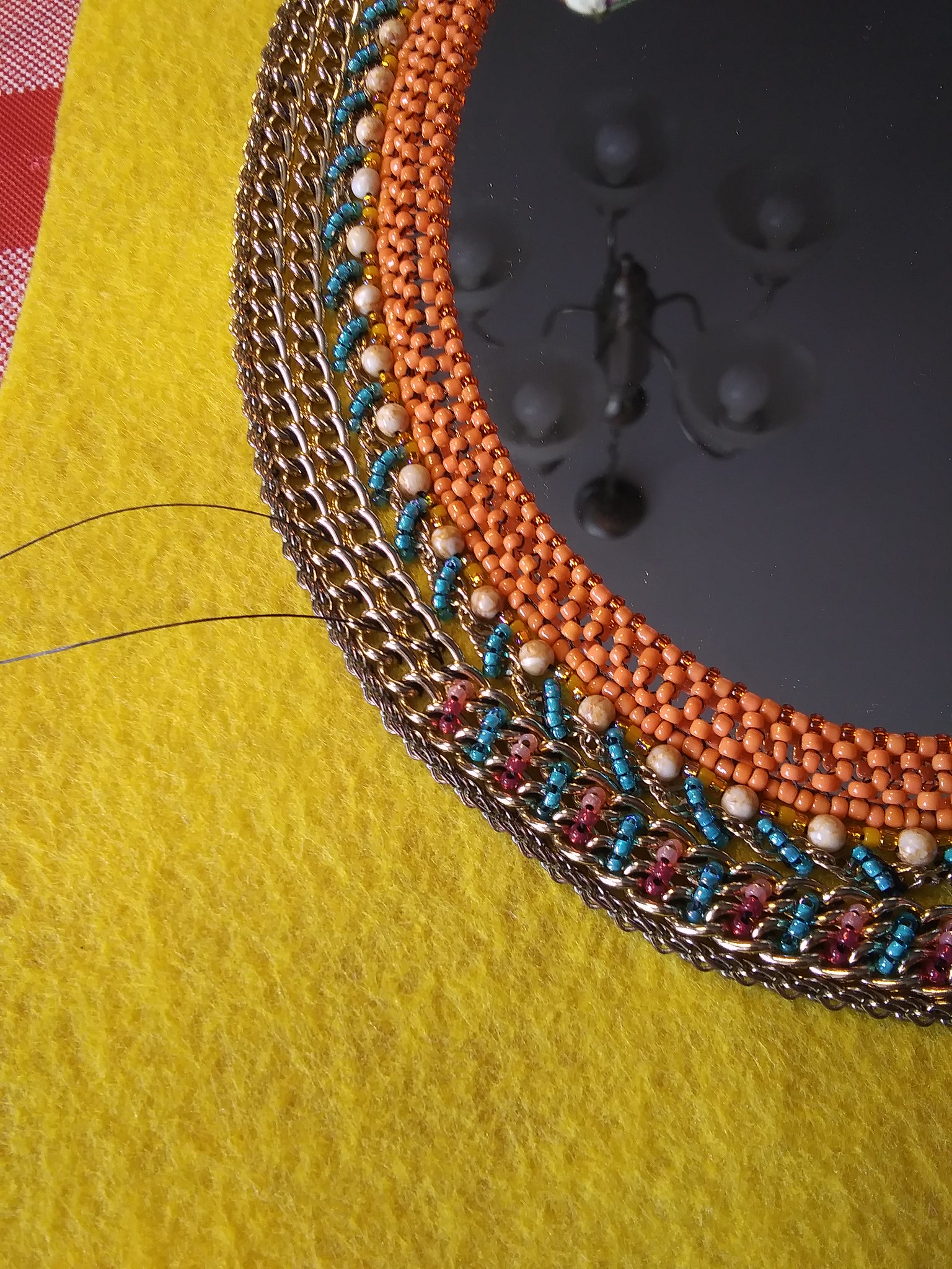jewelry chain as an embroidery material